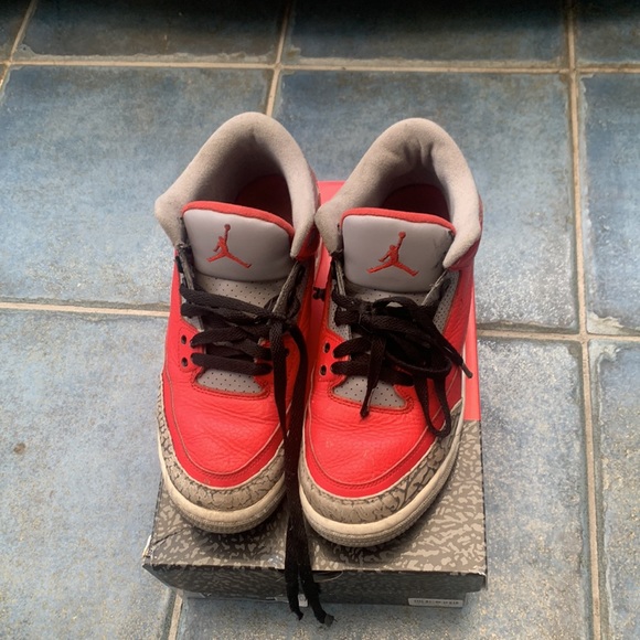 Air Jordan 3 Rétro SE Grade School - Picture 2 of 5